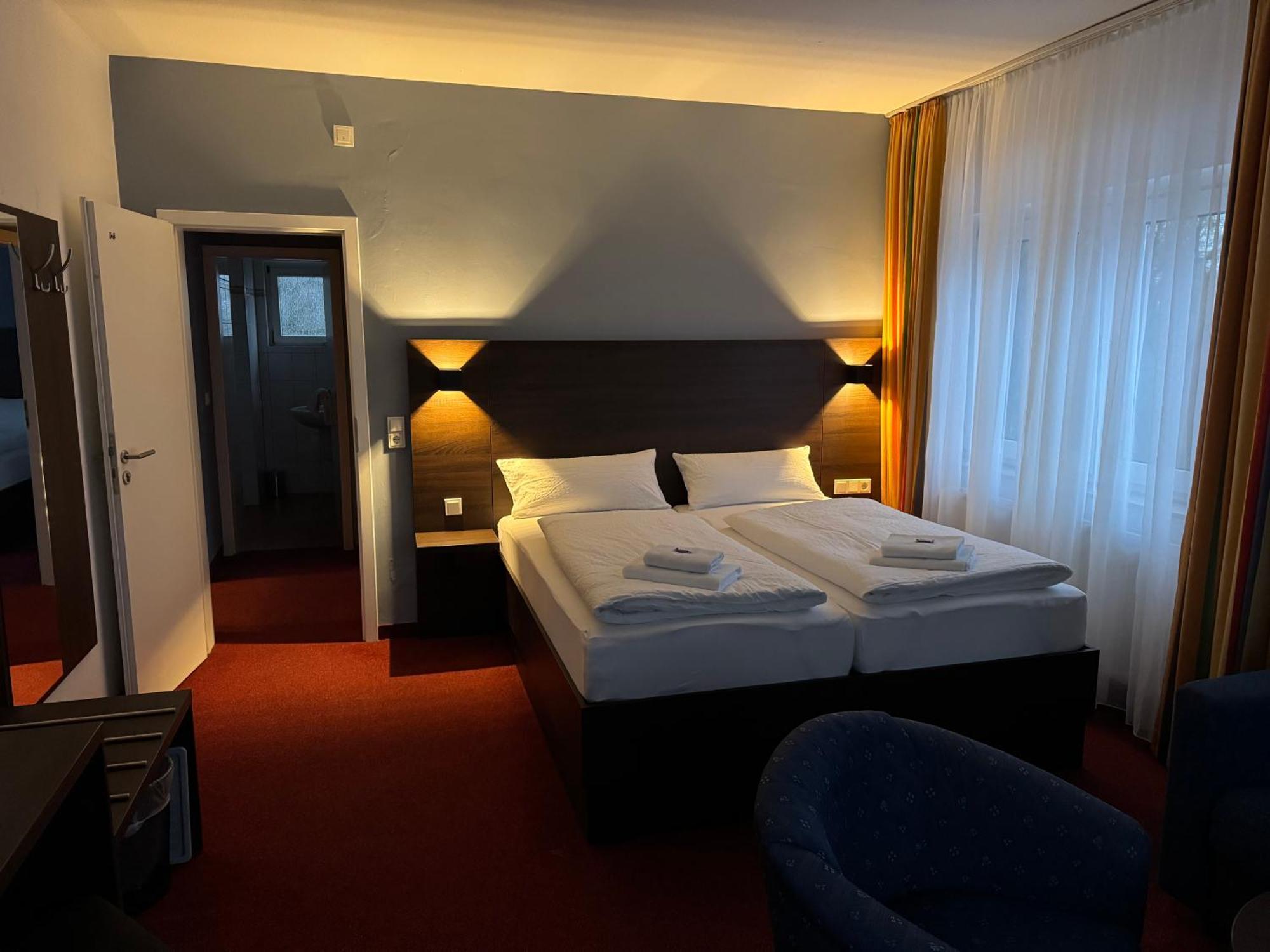 Altes Doktorhaus - Hotel Garni Willingen  Esterno foto