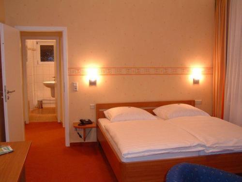 Altes Doktorhaus - Hotel Garni Willingen  Esterno foto